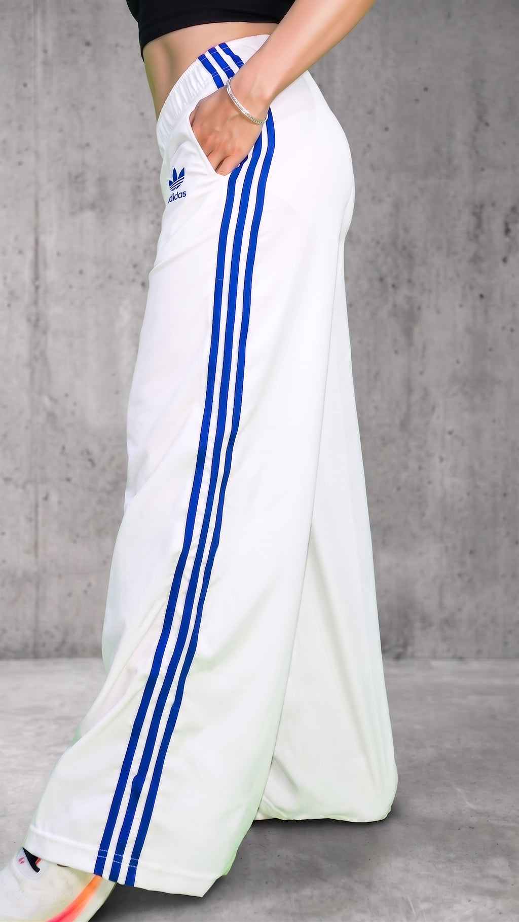 Sudadera Bota Ancha Mujer Blanca - Franjas Azules